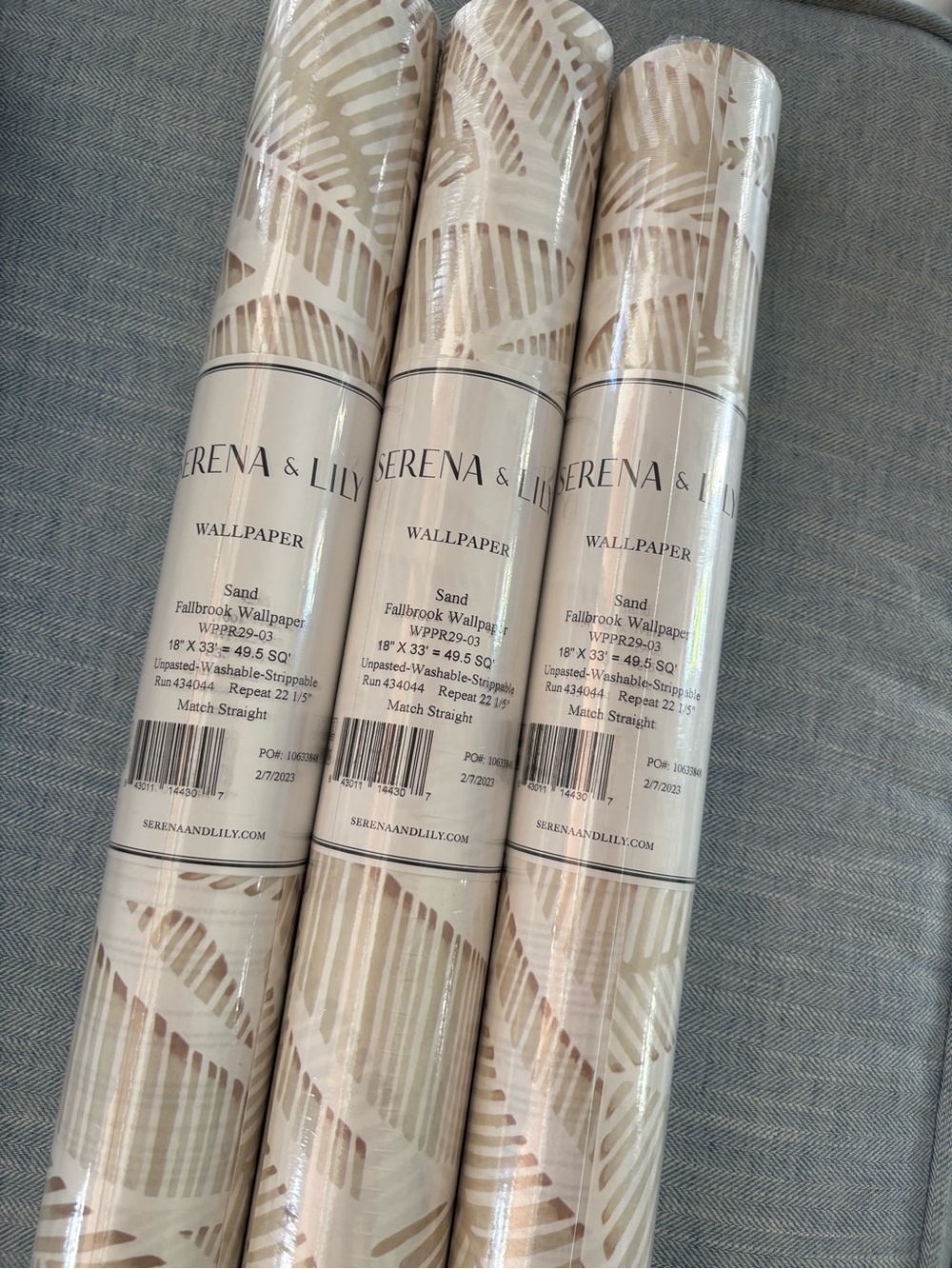 Serena & Lily Sand Wallpaper Roll - Fallbrook in sand -Neutral Palm Print